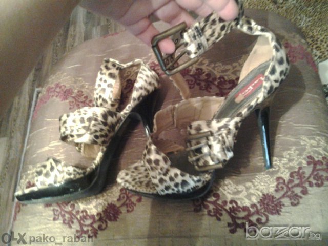 леопардови сандали номер 39 с висок ток, снимка 7 - Сандали - 7341668