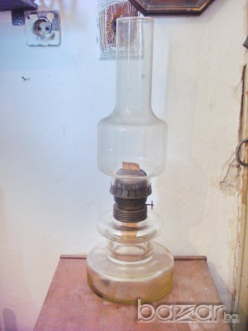Стара голяма газова лампа