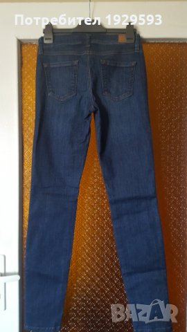 Дамски дънки марка Guess, снимка 2 - Дънки - 24312080