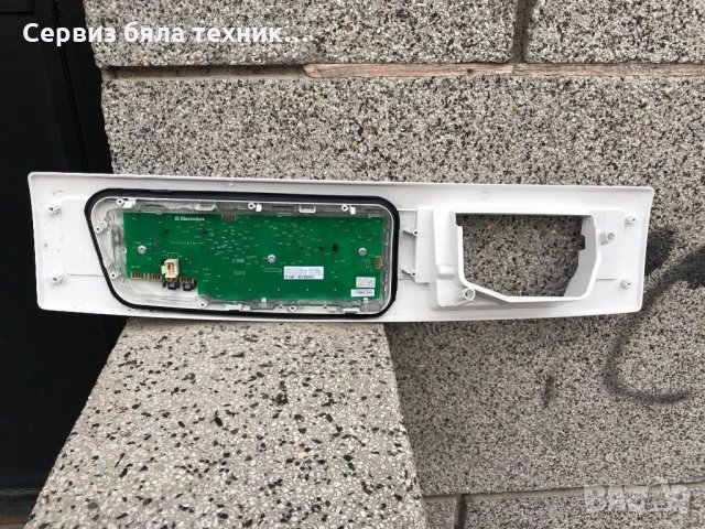 Продавам перфектна управляваща платка с предният панел  за пералня Siemens 7кг -1000 об., снимка 2 - Друга електроника - 23306531