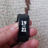 Фитнес гривна Fitbit Charge 2, Черна/Сребриста, L, снимка 1 - Други спортове - 25254322