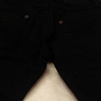 НОВ ОРИГИНАЛЕН дамски панталон ARMANI JEANS, снимка 3 - Панталони - 20912339