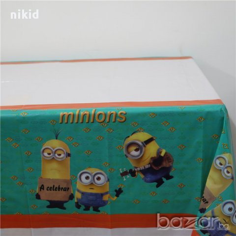 миньоните найлонова покривка за парти рожден ден