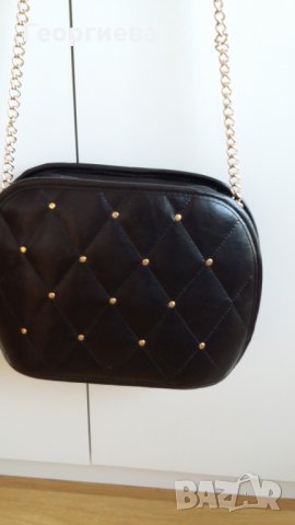 Чанта с верижна дръжка