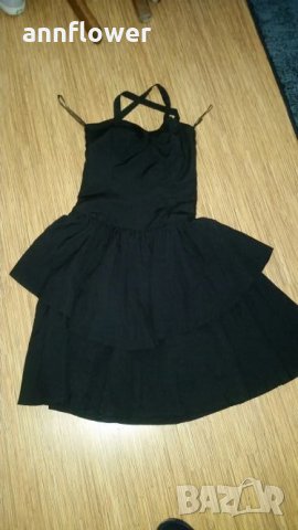 Черна рокля H&M, снимка 2 - Рокли - 24880024