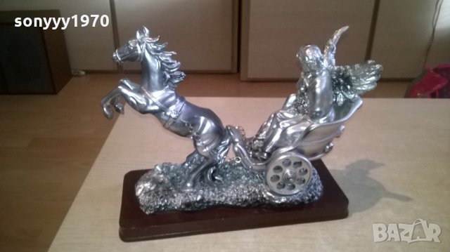 кон с младоженци-красива тежка фигура-32х23х12см, снимка 2 - Антикварни и старинни предмети - 24715471