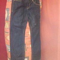 Тъмносини дънки Ла Редут 150размер, снимка 1 - Детски панталони и дънки - 19527497