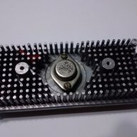 Алуминиев радиатор за охлаждане на транзистор, снимка 1 - Друга електроника - 14378499