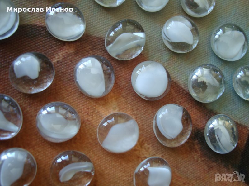 " Бяло " - стъклени перли, снимка 1