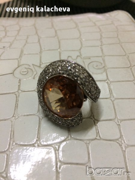 Сребърен пръстен със цирконии и оранжев камък, снимка 1