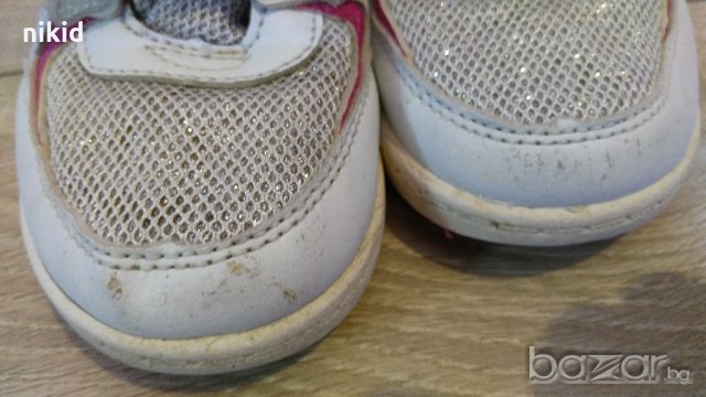 Детски маратонки с брокат  Hello Kitty, снимка 4 - Детски маратонки - 18322384