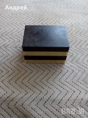 Стара кутия за електронни елементи, снимка 1 - Антикварни и старинни предмети - 25620981