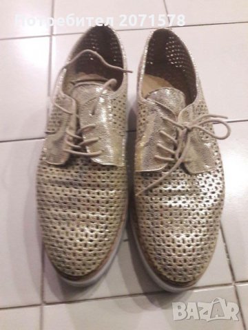 Златисти обувки , снимка 3 - Дамски ежедневни обувки - 22751458