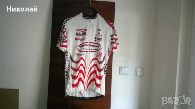 Велотениски и гащеризон