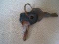 СССР стари авто ключове за УАЗ, снимка 1 - Други ценни предмети - 21016110