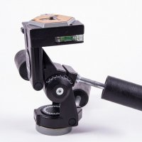 Manfrotto 029 глава за трипод 3D., снимка 2 - Чанти, стативи, аксесоари - 21184772