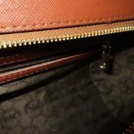 МICHAEL KORS - маркова дамска чанта , снимка 9 - Чанти - 12726369