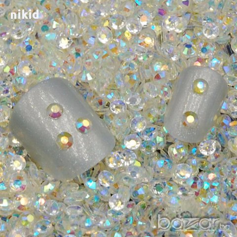 3мм 2500 бр прозрачни камъчета капси декорация 3д ефект за нокти маникюр и не само, снимка 1 - Продукти за маникюр - 15546899