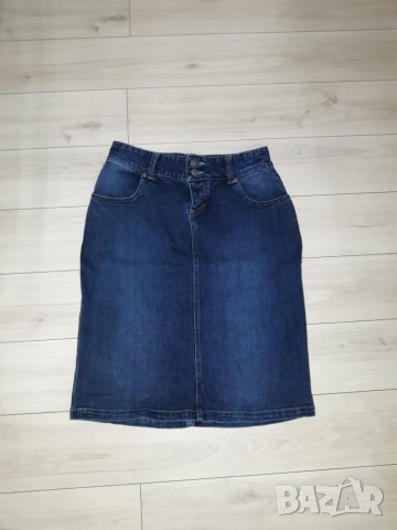 Синя дънкова пола с цепка отзад марка Vero Moda 