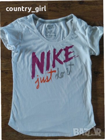 Nike - страхотна дамска тениска, снимка 1 - Тениски - 25414958