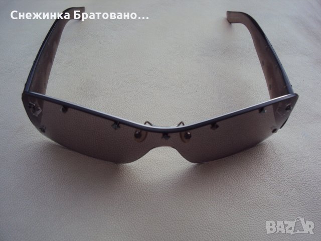 100 % оригинални слънчеви очила на VALENTINO, снимка 9 - Слънчеви и диоптрични очила - 22246014