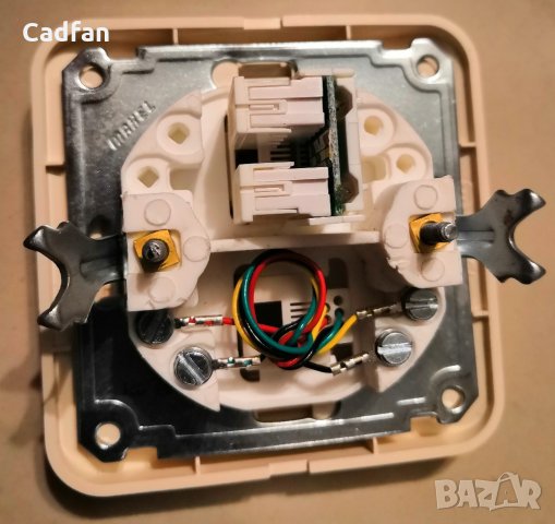 Розетка MAKEL компютър CAT5+телефон, снимка 3 - Мрежови адаптери - 24713041