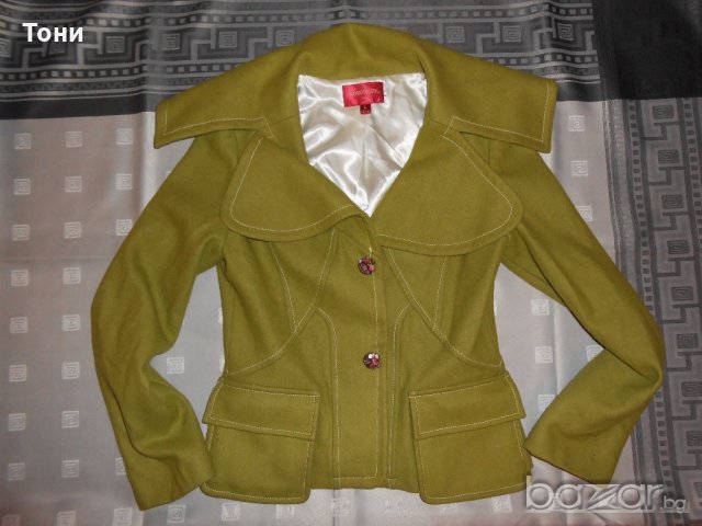 Бутиково сако в зелен цвят , снимка 1 - Сака - 20311405