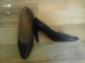 Естествена кожа, снимка 1 - Дамски обувки на ток - 15229459