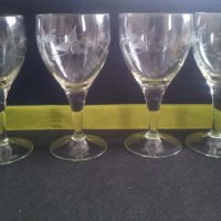 Три вида по четири чаши за концентрат стъклени от едно време, снимка 16 - Чаши - 24084318