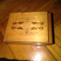 Дървена кутия две осмици от соца, снимка 1 - Декорация за дома - 24142955