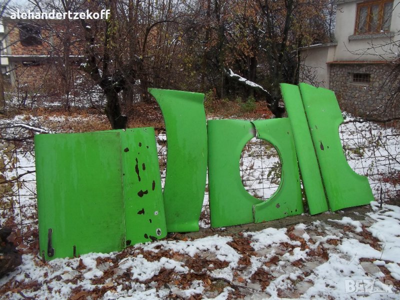 Оригинални едро габаритни каросерийни части за Трабант 601, снимка 1