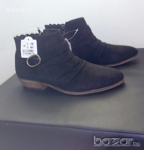 Налични намалени велурени обувки Graceland