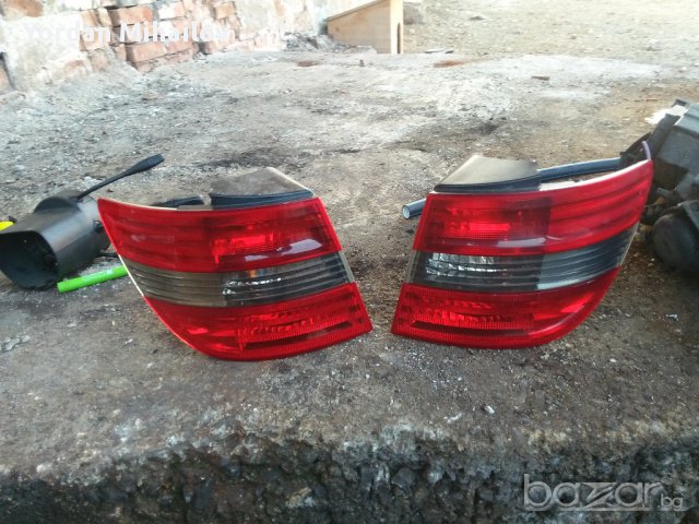 Десен стоп за мерцедес б клас