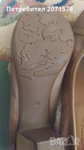 Обувки, снимка 4 - Дамски обувки на ток - 25116179