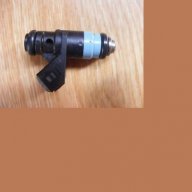 Genuine New Renault Megane 225 R26 Fuel Injector, снимка 1 - Части - 10998912