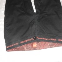 100% Оригинален  черен панталон Hugo Boss, снимка 5 - Панталони - 24104007