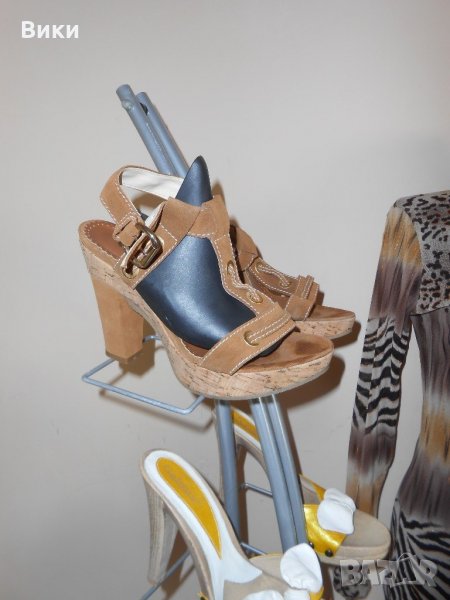 Дамски кожени сандали на ток Dolce amaro italian brand , снимка 1