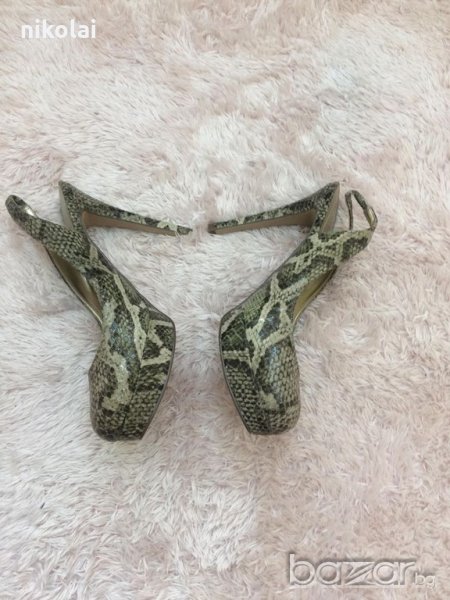 Нови Обувки GUESS 39 номер, снимка 1