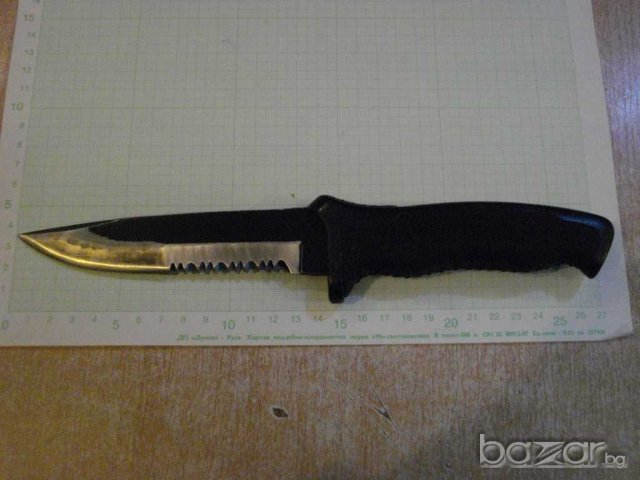 Нож тип "Рамбо" с гумени чирени, снимка 1 - Други ценни предмети - 9603841