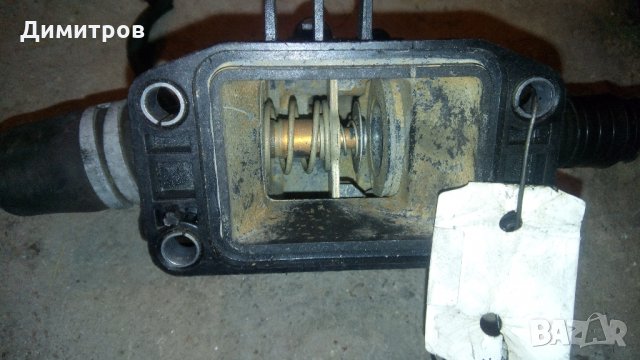 Тяло с термостат и датчик температура Форд 1,6 тдци, снимка 2 - Части - 25944567