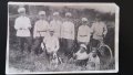 Стара военна фотография на офицери и войници с бели униформи, дебел картон, уникат, снимка 1