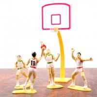 4 Баскетболисти и кош фигурки PVC пластмасови  за игра и украса торта топер баскетбол, снимка 2 - Други - 22004563