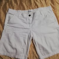 Бели къси панталони, снимка 1 - Къси панталони и бермуди - 25978165