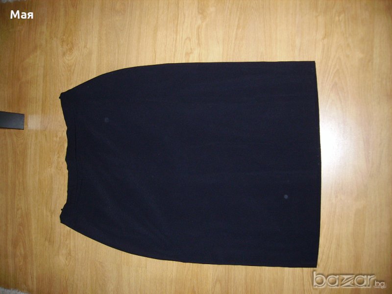 Елегантна дамска права черна пола с плоха отзад 25 лв., снимка 1