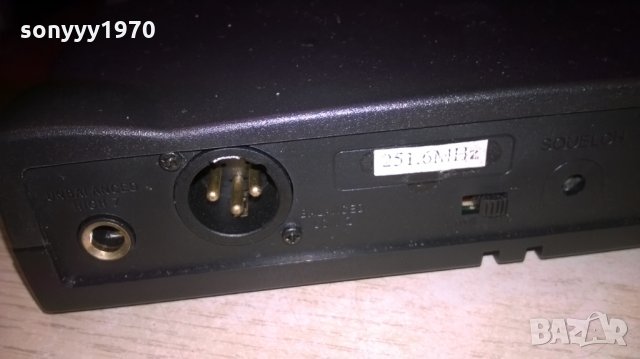 shure ut4 diversity receiver-приемник за микрофон, снимка 6 - Микрофони - 25105536