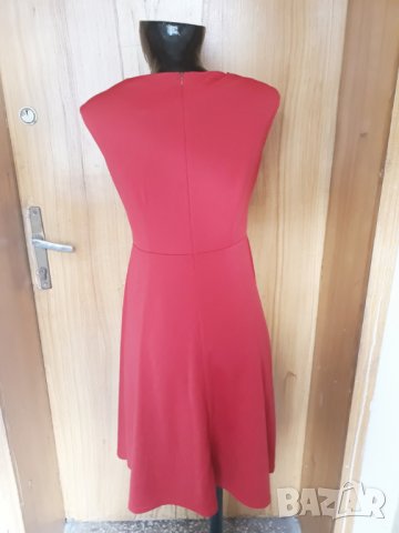 Червена разкроена рокля до коляното М, снимка 2 - Рокли - 25643881