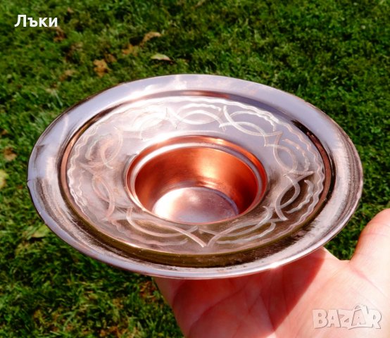 Гравиран меден свещник,мангал. , снимка 2 - Антикварни и старинни предмети - 22459368