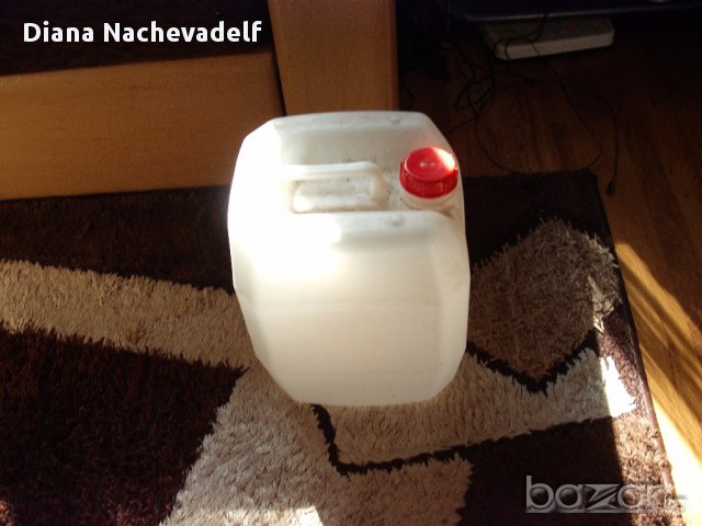 пластмасови туби от 20л