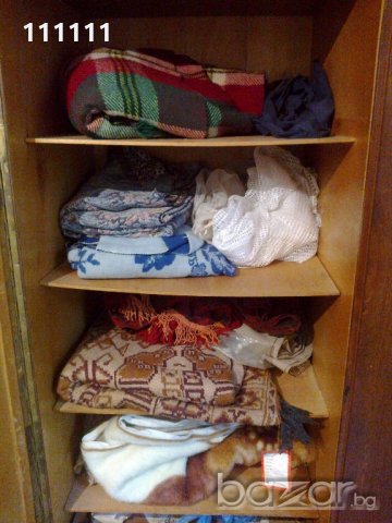 Одеяла , Килим нов , Покривала за легла. Всичко общо 50лв., снимка 2 - Други стоки за дома - 19401382