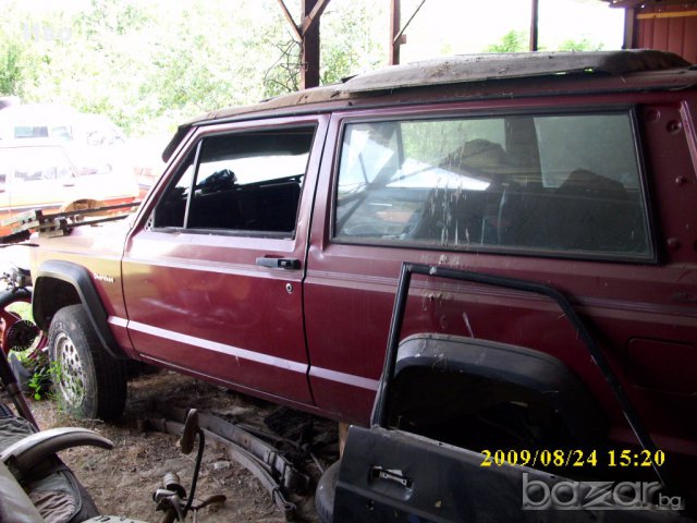На части Jeep Cherokee 4.0i,1989г,3врати,6цилиндров,171к.с,5скорости механични, снимка 2 - Автомобили и джипове - 16881748